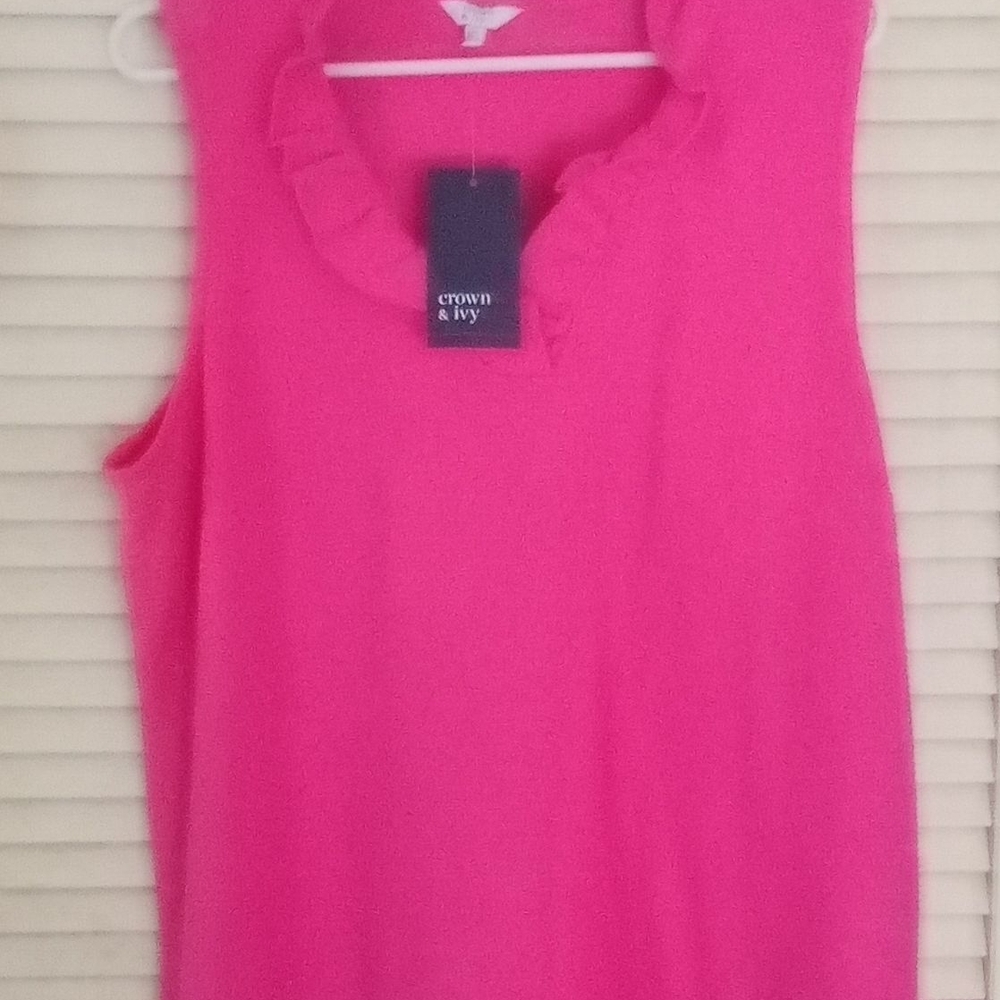 Crown & Ivy Pink Sleeveless Top
